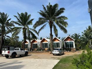 Huather Villa & Cafe,,4 star