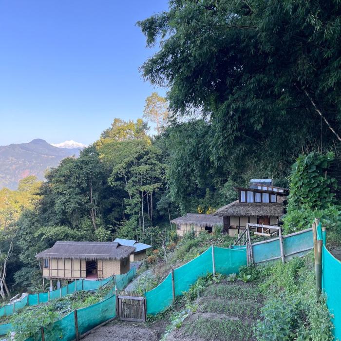 Art Mile Kalimpong,,3 star