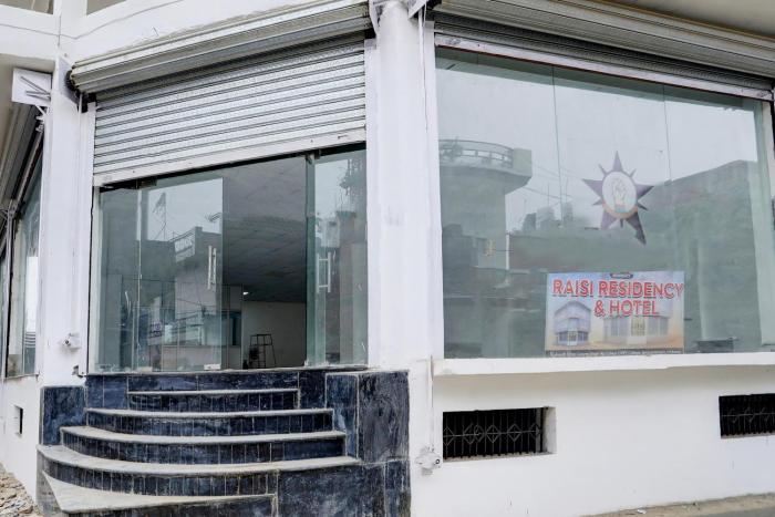 Super Hotel O Raisi Residency Hotel,,4 star