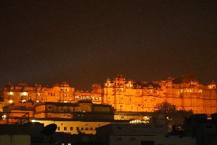 Shri Daulat Villas,,5 star