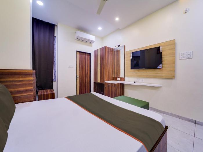 Hotel O Shyam Paradise,,4 star