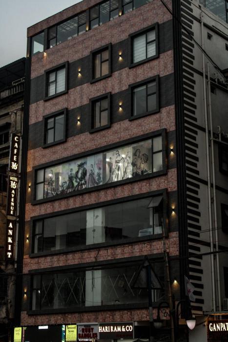 Hotel 16 Avenue,,5 star