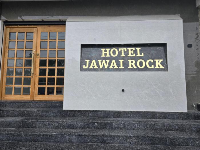Jawai Rock Hotel,,5 star