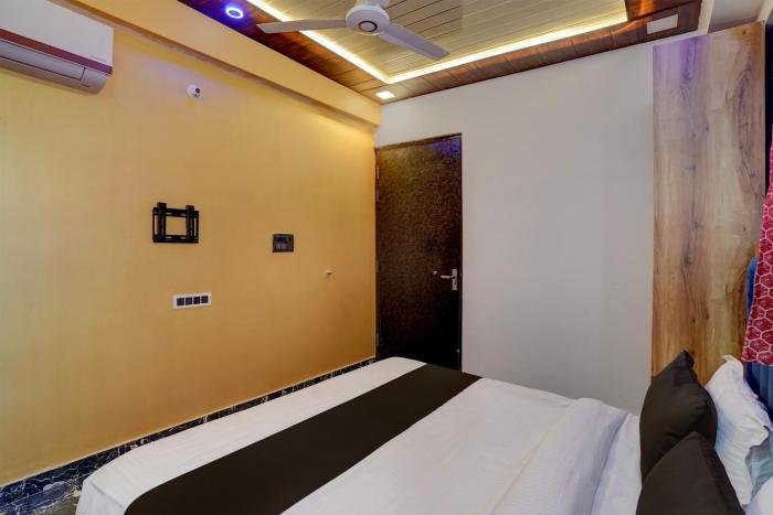 super hotel o swastik inn