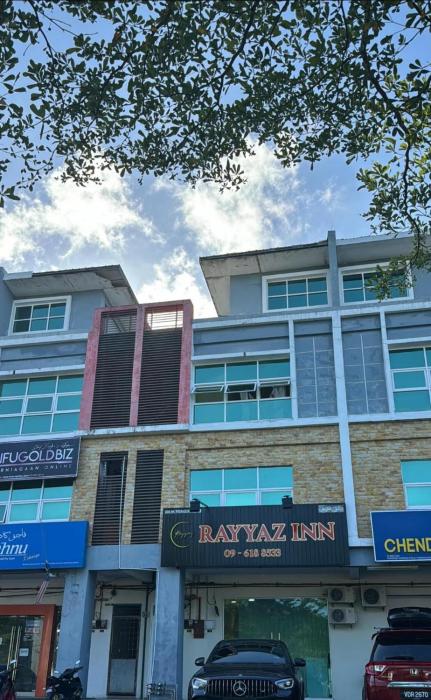 Rayyaz Inn,,1 star