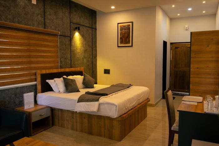 Breathe Resorts,,5 star