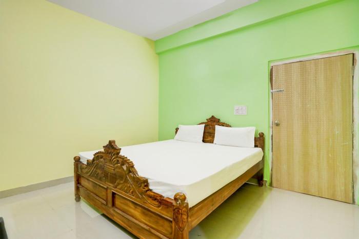 Hotel O Holiday Hotel,,4 star