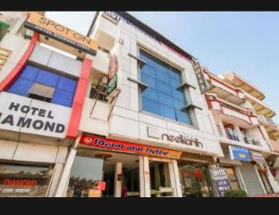 Hotel Neelkanth,,3 star