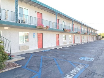 Pomona Inn,,2 star