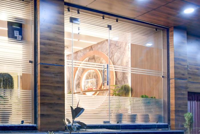 super townhouse oak bulbuli neer