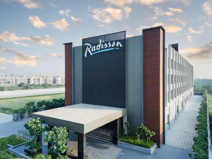 radisson hotel vrindavan