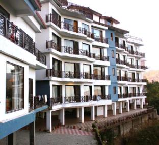 Silverpine Apartment & Homestay,,3 star