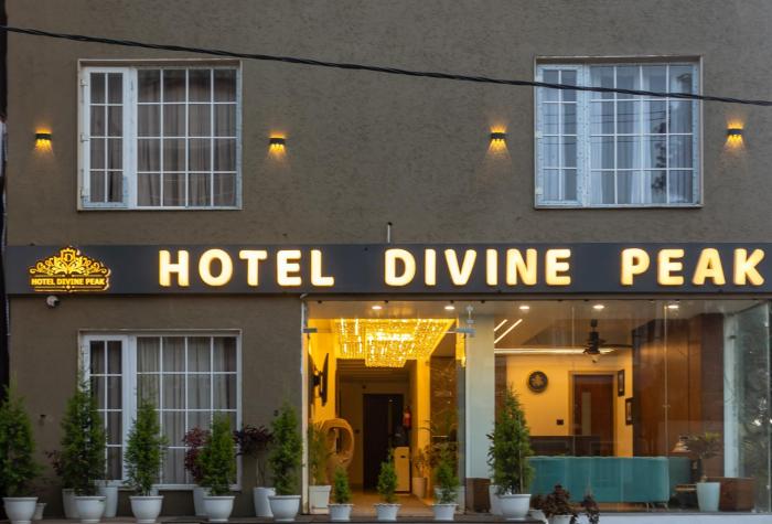 hotel divine peak