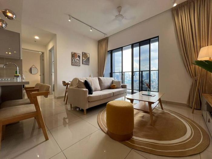3R3b Klcity Centreview (Balcony) - 8 Pax,,5 star