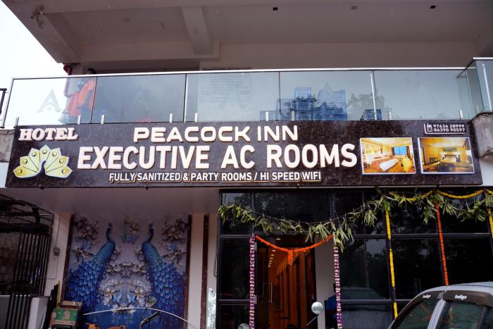 Hotel Peacock Inn,,2 star