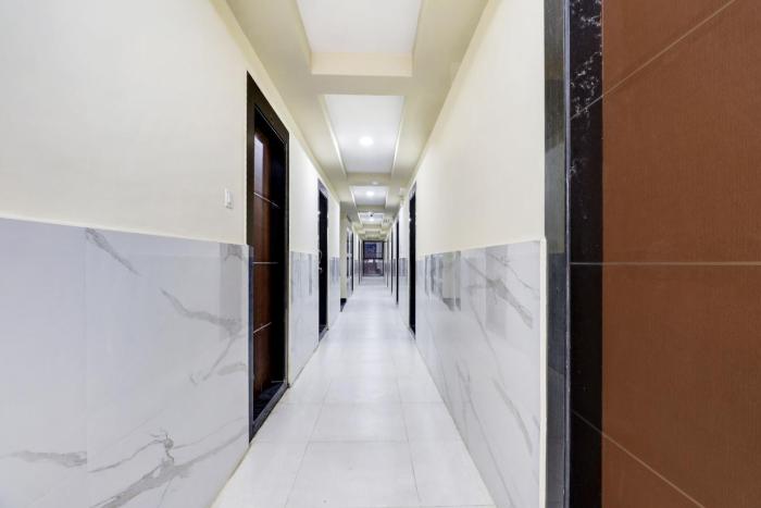 Super Hotel O Sri Harshitha Grand Near Zudio - Star Bazaar, Kundalhalli Gate,,3 star