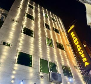 Hotel Bramhaputra I Near New Delhi Railway Station,Mushtaq Rai Khanna Marg, Bazar Sangatrashan, Aram Bagh, Paharganj,4 star