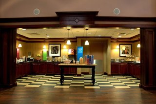 hampton inn and suites by hilton west little rock