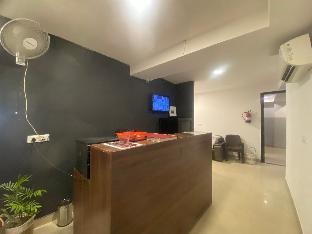 Hotel Golden Plam Tilak Nagar Market,,2 star