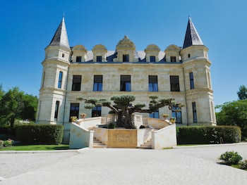 Chateau Camiac,,3 star