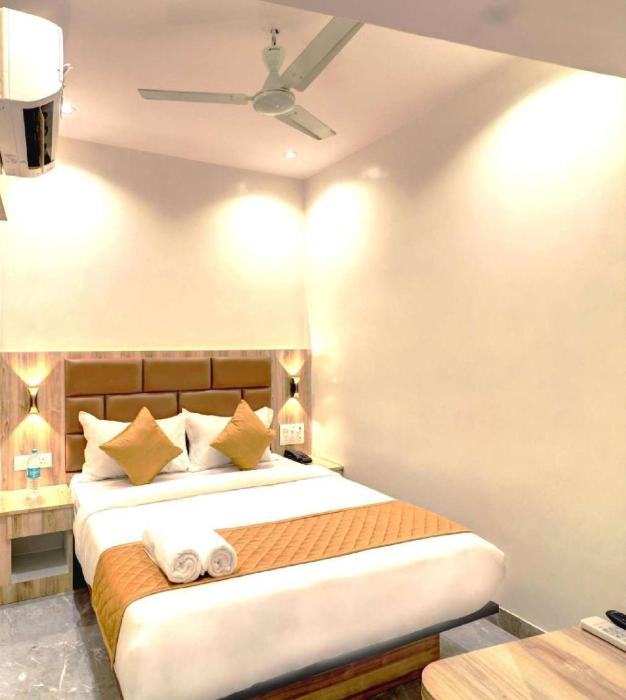 Hotel Enigma Inn,,2 star