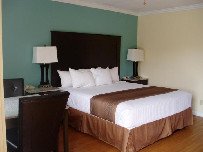 rockview inn and suites