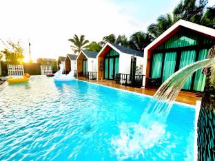 plern ura poolvilla cafe