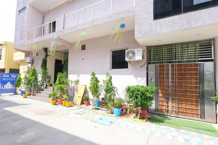 Sia Taj Hotel Nearest Taj Mahal Agra,,3 star