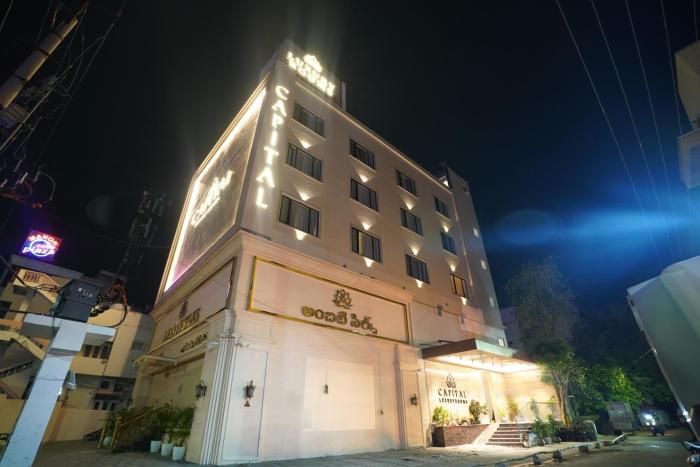 Capital Luxury Suites,,3 star