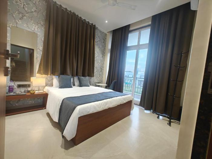 Leo Deluxe & Suite Room,,5 star