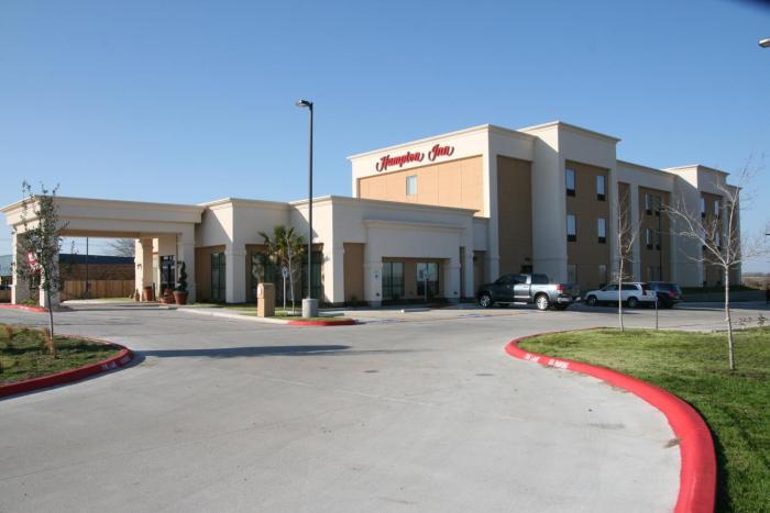Hampton Inn La Grange,Columbus>>Austin,2.5 star