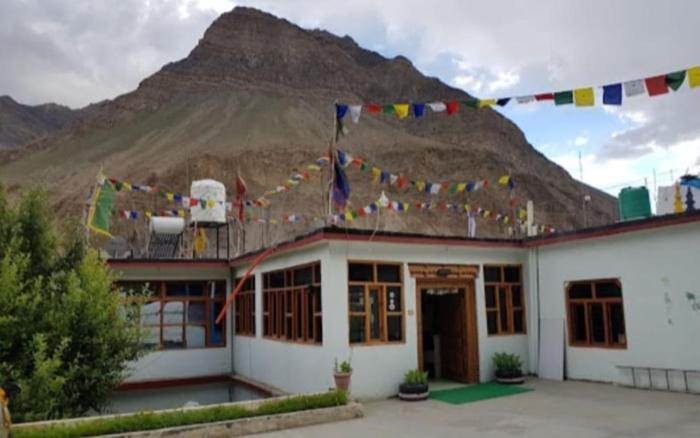 dechen ling homestay by stayapart