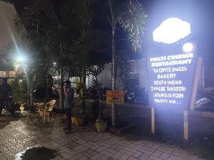 Pon Pandian Hotel,,5 star