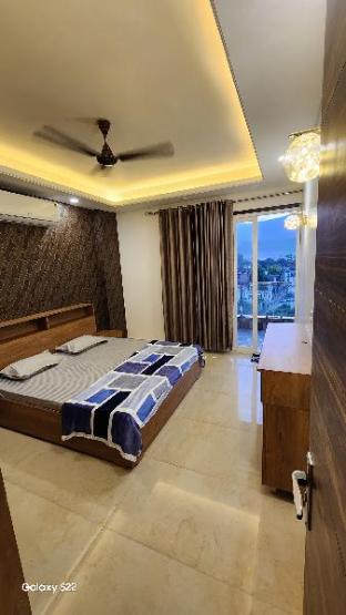 raghavs retreat rishikesh