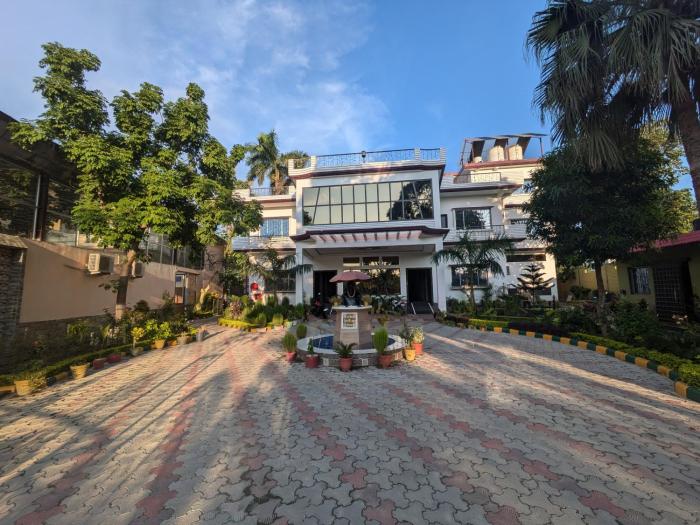 Kishori Vatika,,3 star