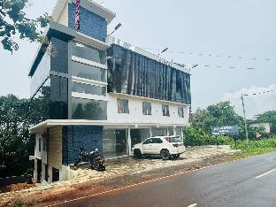 Grand In Parassini By Staymax,,2 star