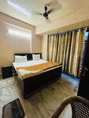 goromgo raj golden and restaurant palampur