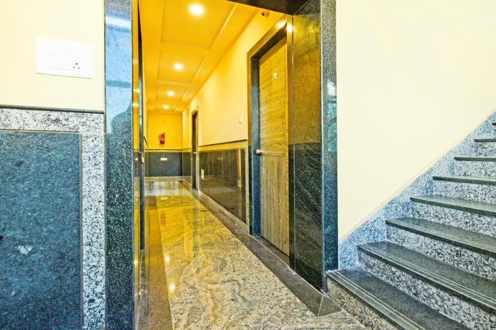 Hotel O Vaishnavi Grand,,3 star