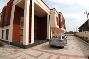 Salasar Shanti Niketan,,4 star
