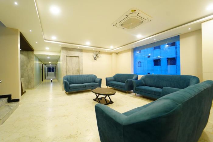Hotel Ishta,,2 star
