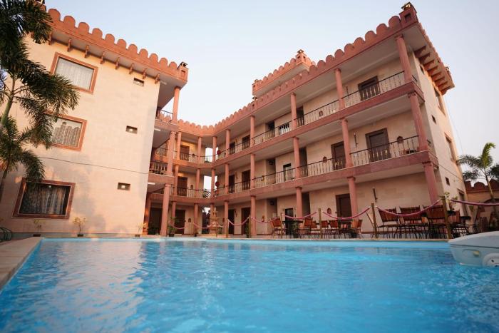 Hotel The Fort,,3 star