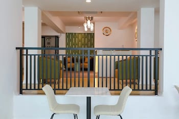 Chana Bangkok Hotel,,3 star