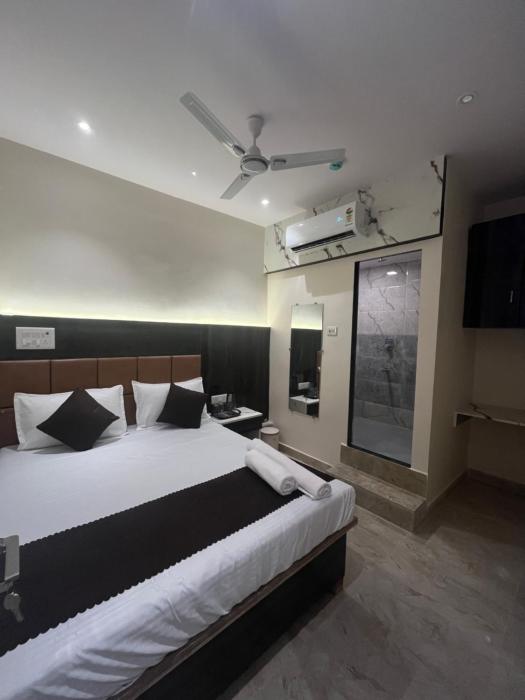 Hotel Powai Palace,,3 star