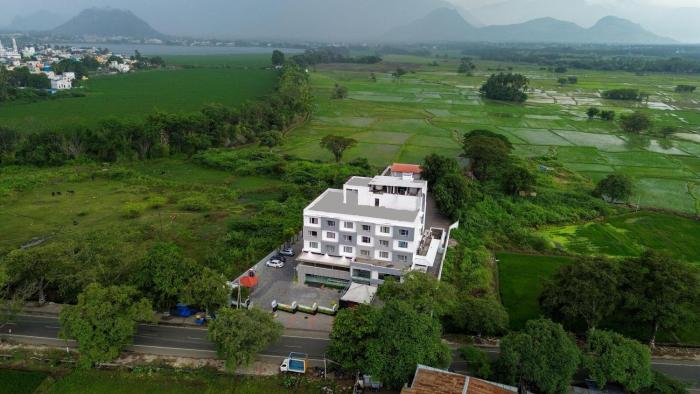 hotel visakka palani