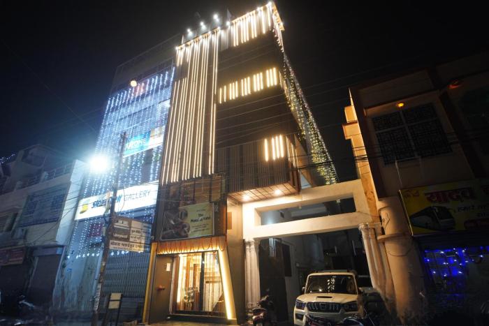 The Manohar Hotel Budaun,,3 star