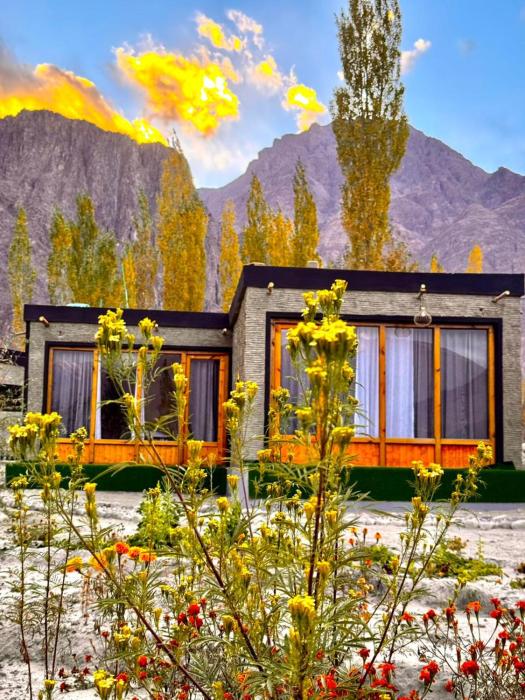 yeti resort hunder