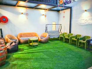 Hotel Mm Inn - The Clock Tower Cafe,,3 star