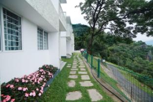 Rock N Brook Resort, Kanthalloor,,3 star