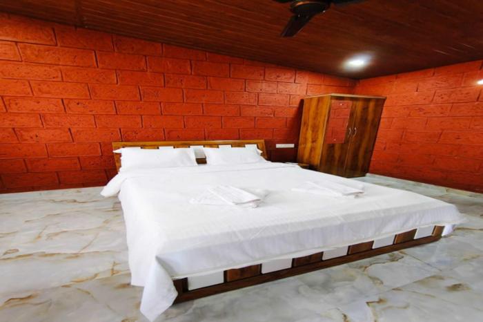 red brick resort
