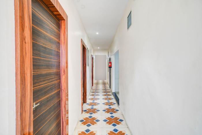 Hotel O Hrk Inn,,4 star